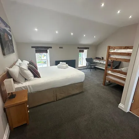 ゲストハウス Royal